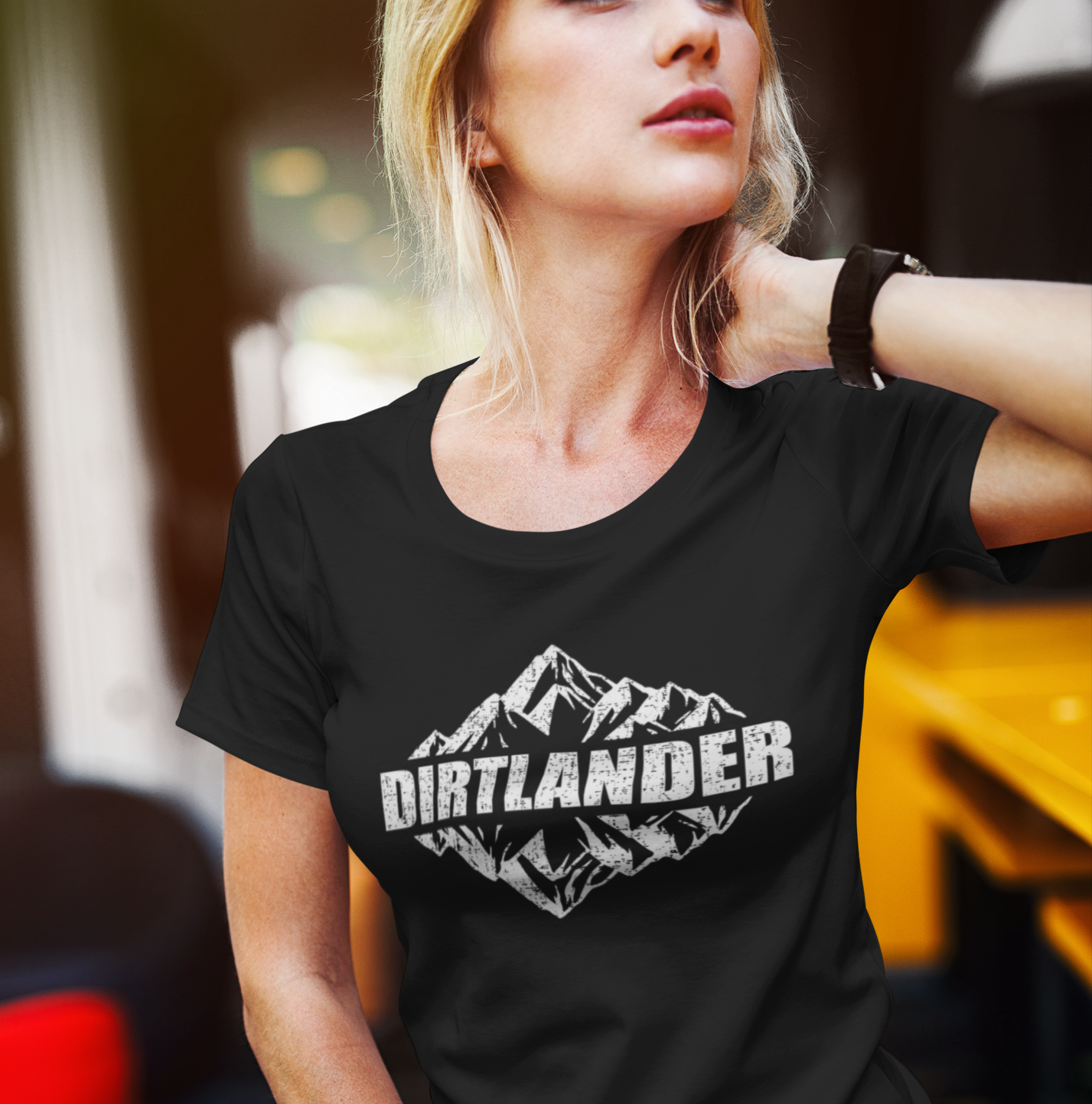 Women's Fashion Fit T-Shirt - Dirtlander Logo with Texture