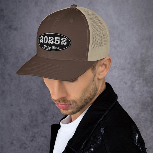 Trucker Hat - 20252 Black and White Oval